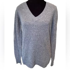 Old Navy Gray Lambs Wool Long Sleeve V Neck Classic Casual Staple Sweater
